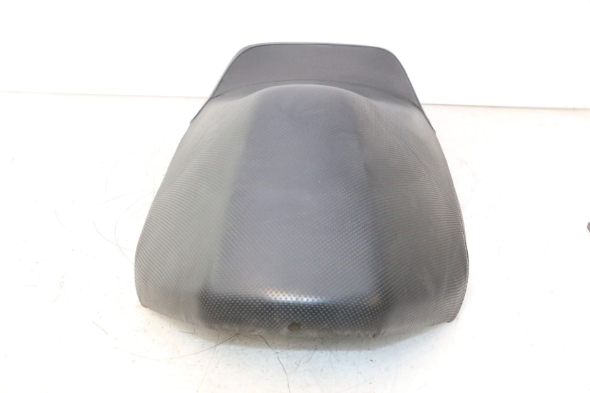 photo de SELLA YAMAHA YP MAJESTY 125 (2002 - 2006) - Dettagli dei punti di fissaggio