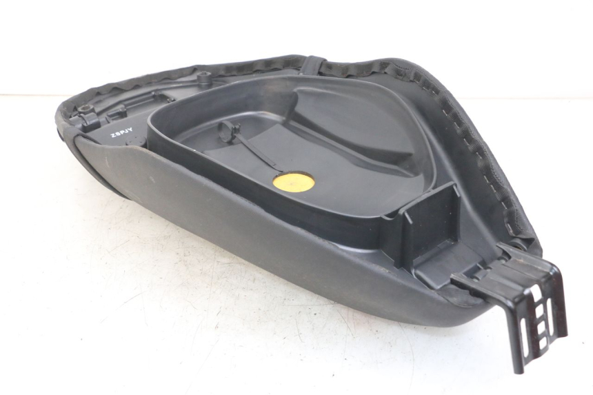 photo de SELLE PIAGGIO ZIP 2T 50 (2009 - 2019) - Dettagli dei punti di fissaggio