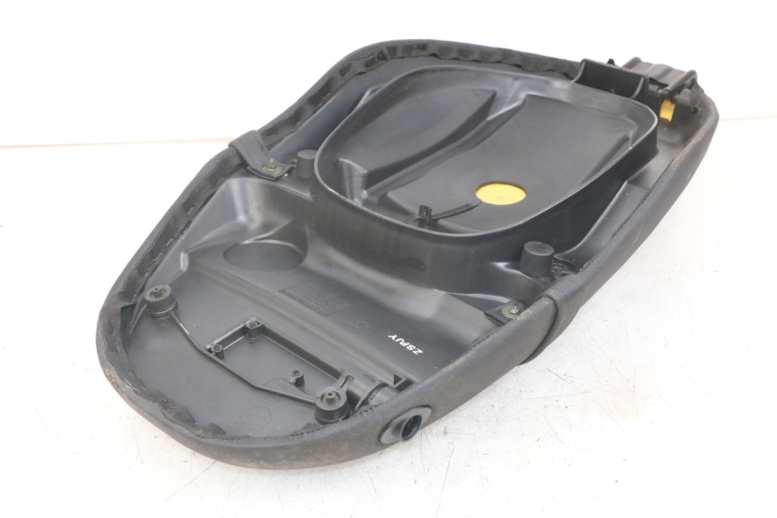 photo de SELLE PIAGGIO ZIP 2T 50 (2009 - 2019) - Stato della superficie e materiale