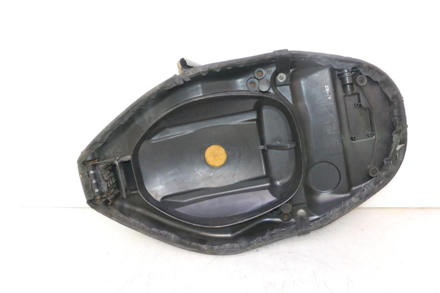 photo de SELLE PIAGGIO ZIP 2T 50 (2009 - 2019) - Angolazione alternativa