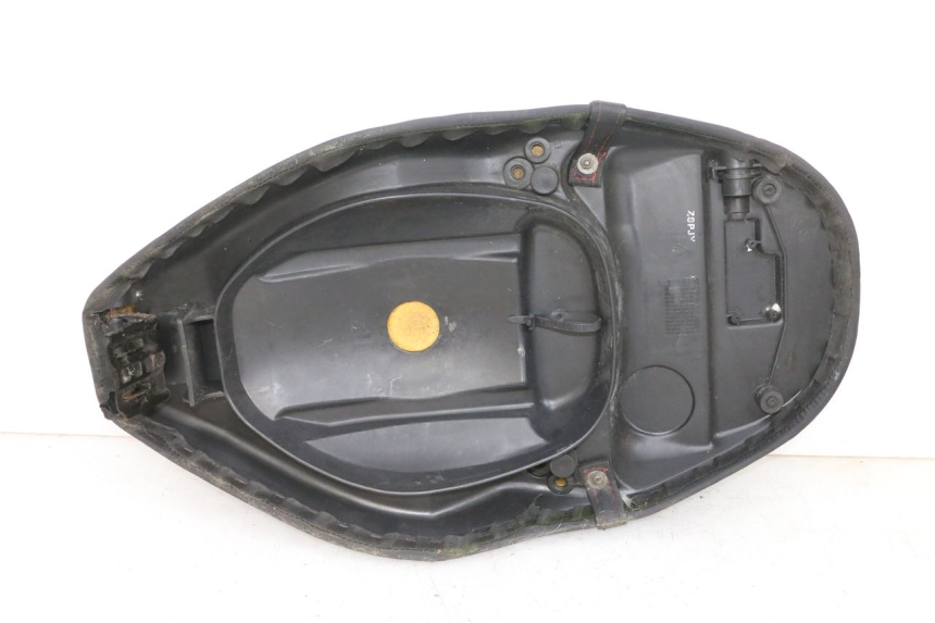 photo de SELLE PIAGGIO ZIP 4T 50 (2018 - 2020) - Altra angolazione