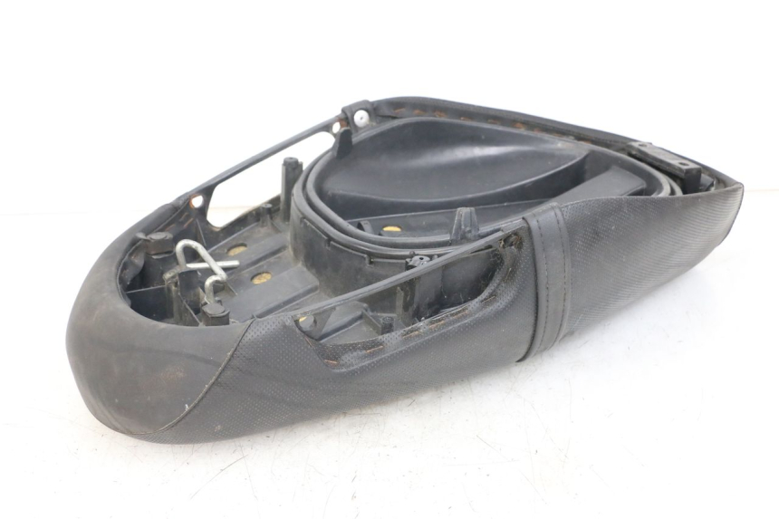 photo de SELLA PIAGGIO ZIP RST 50 (1996 - 1998) - Caratteristiche distintive