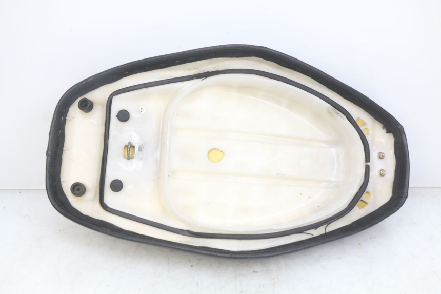 photo de SELLE UNIVERSAL BIKE ZN50QT-11B 50 (2018 - 2021) - Altra vista dell'articolo