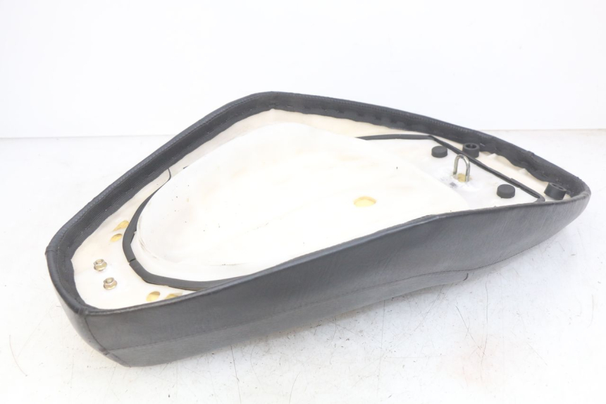 photo de SELLE UNIVERSAL BIKE ZN50QT-11B 50 (2018 - 2021) - Altra angolazione