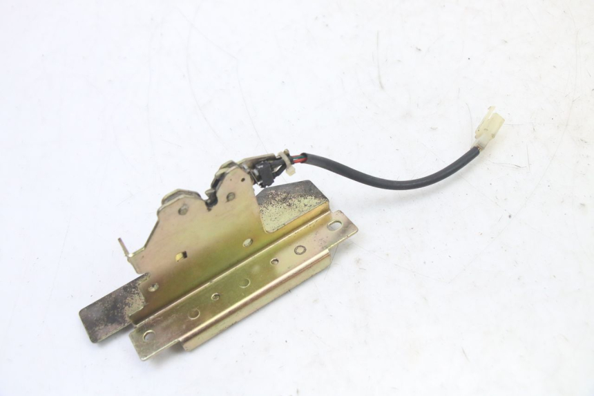 photo de SERRATURA SELLA KYMCO DINK STREET 125 (2009 - 2014) - Altra angolazione