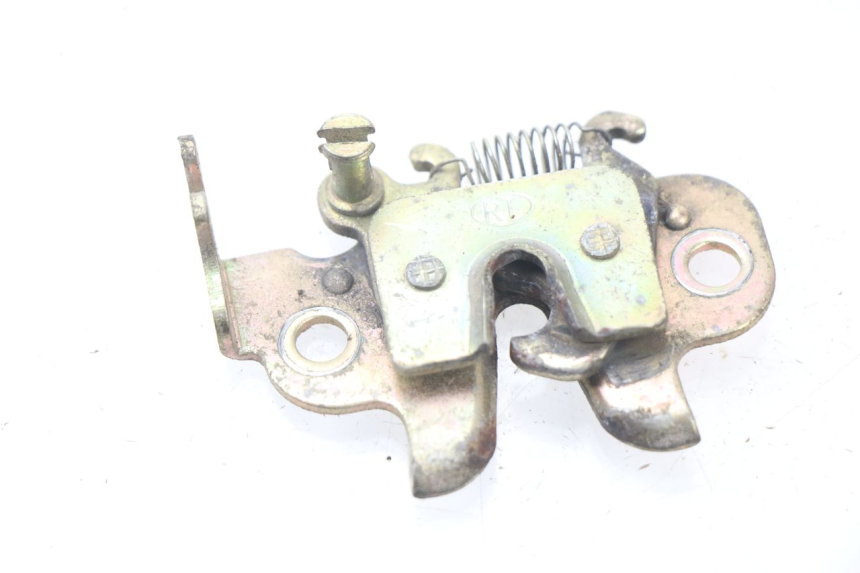 photo de SERRATURA SELLA PEUGEOT KISBEE 4T 50 (2010 - 2017) - Dettaglio del componente