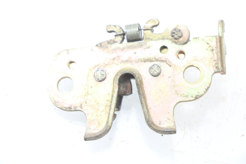 photo de SERRATURA SELLA PEUGEOT KISBEE 4T 50 (2010 - 2017) - Zoom sullo stato d'uso