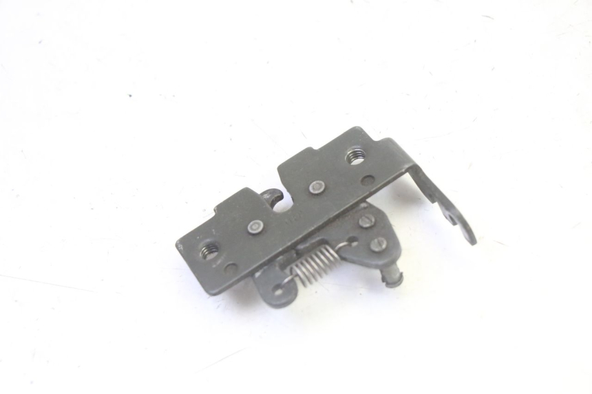 photo de SERRATURA SELLA PIAGGIO MP3 LT 300 (2010 - 2016) - Altra angolazione