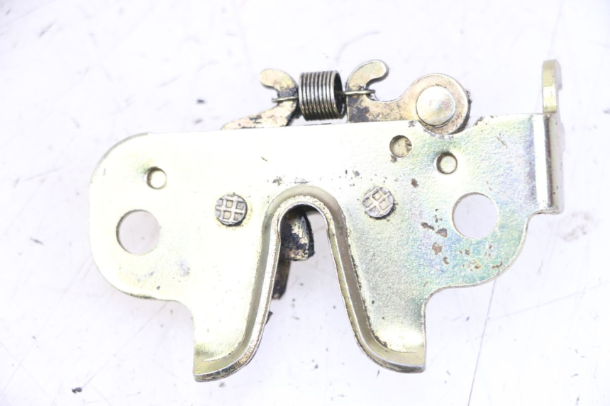 photo de SERRATURA SELLA PEUGEOT KISBEE 2T 50 (2010 - 2017) - Zoom sullo stato d'uso