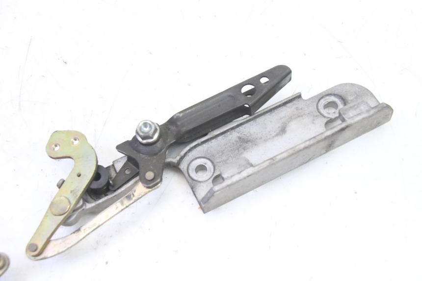 photo de SERRATURA SELLA HONDA ST PAN EUROPEAN 1300 (2002 - 2013) - Zoom sullo stato d'uso