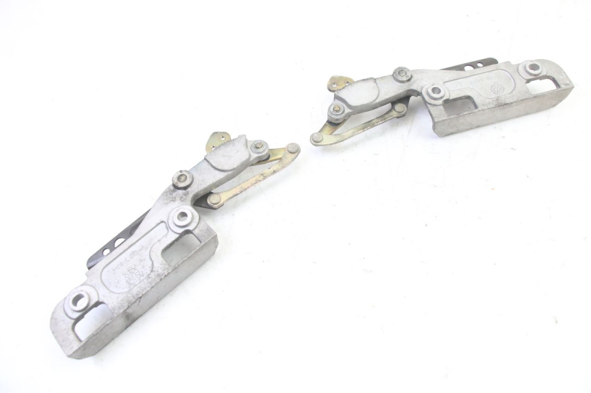 photo de SERRATURA SELLA HONDA ST PAN EUROPEAN 1300 (2002 - 2013) - Primo piano tecnico