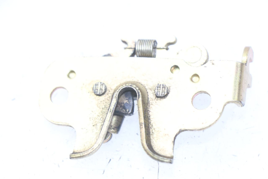 photo de SERRATURA SELLA PEUGEOT STREETZONE 2T 50 (2014 - 2019) - Zoom sullo stato d'uso