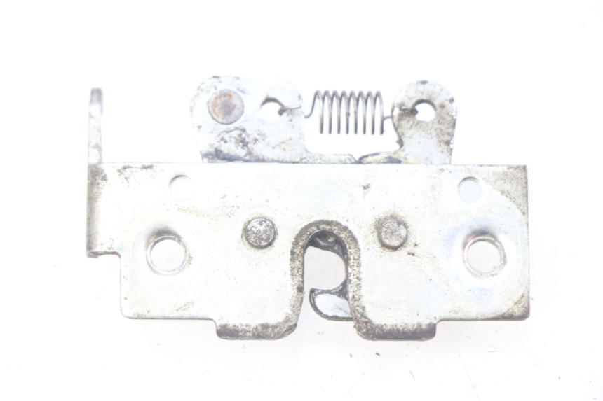 photo de SERRATURA SELLA YAMAHA XMAX X-MAX 125 (2006 - 2009) - Dettaglio del componente