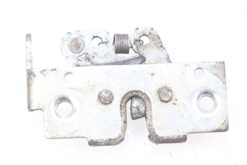 photo de SERRATURA SELLA YAMAHA XMAX X-MAX 125 (2006 - 2009) - Zoom sullo stato d'uso