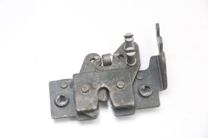 photo de SERRATURA SELLA PIAGGIO X8 125 (2004 - 2007) - Dettaglio del componente