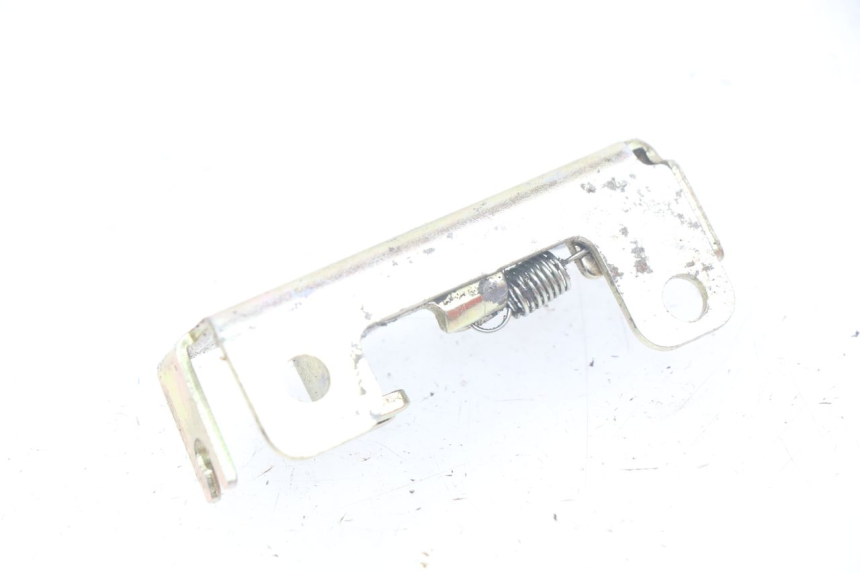 photo de SERRATURA SELLA KYMCO AGILITY RS 2T 50 (2009 - 2013) - Zoom sullo stato d'uso