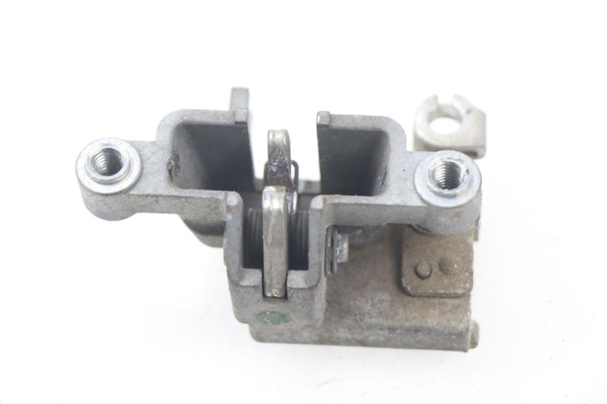 photo de SERRATURA SELLA YAMAHA BW'S BWS 125 (2010 - 2013) - Primo piano tecnico