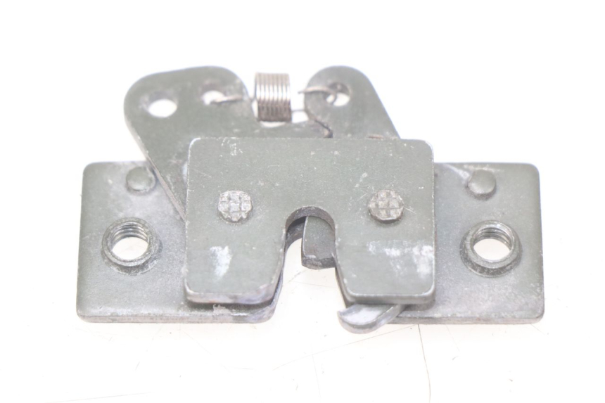 photo de SERRATURA SELLA PEUGEOT ELYSTAR 50 (2002 - 2014) - Zoom sullo stato d'uso