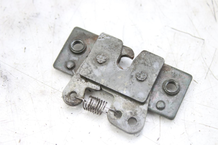 photo de SERRATURA SELLA PEUGEOT ELYSTAR 50 (2002 - 2014) - Zoom sullo stato d'uso