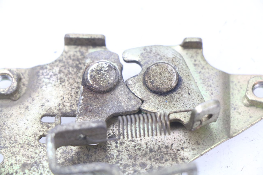 photo de SERRATURA SELLA SYM FIDDLE 2 50 (2008 - 2013) - Dettaglio del componente