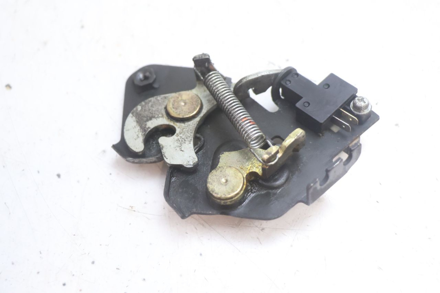 photo de SERRATURA SELLA HONDA FJS SILVER WING SILVERWING 400 (2005 - 2008) - Dettaglio del componente