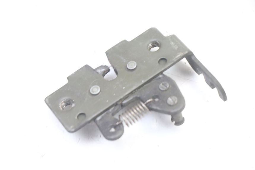 photo de SERRATURA SELLA GILERA NEXUS 300 (2008 - 2013) - Altra angolazione