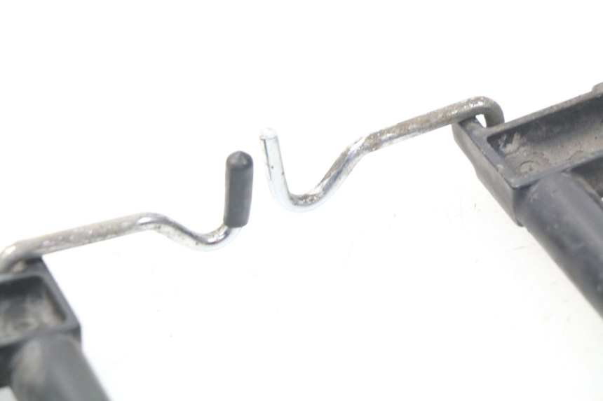 photo de SERRATURA SELLA KAWASAKI GPZ S 500 (1994 - 2005) - Zoom sullo stato d'uso