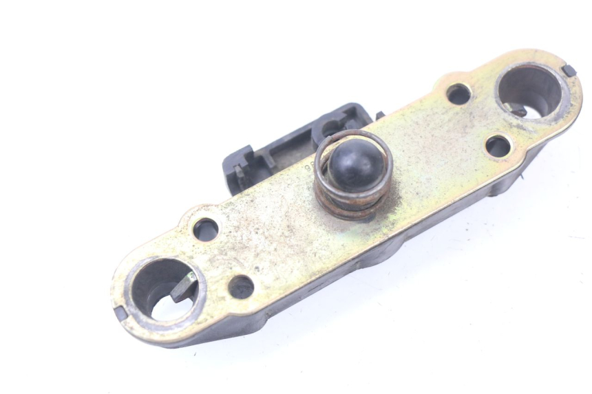 photo de Serratura sella SUZUKI GSF N BANDIT 600 (1996 - 1999) - Dettaglio del componente