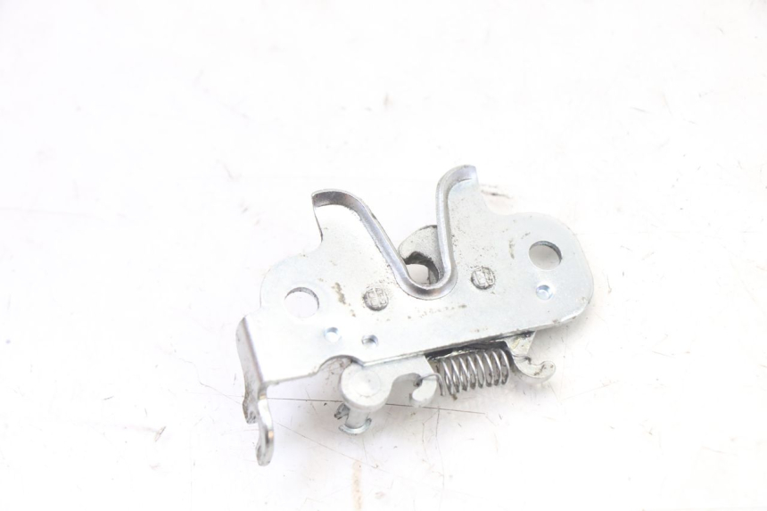 photo de SERRATURA SELLA PEUGEOT KISBEE 2T 50 (2018 - 2022) - Altra angolazione