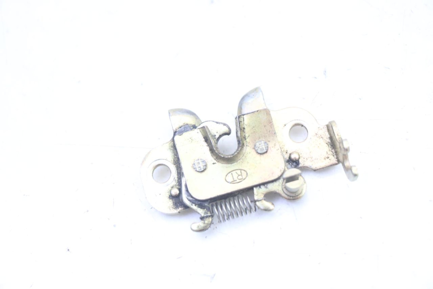 photo de SERRATURA SELLA PEUGEOT KISBEE 2T 50 (2010 - 2017) - Dettaglio del componente