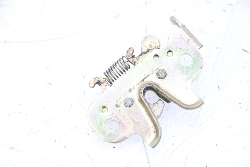 photo de SERRATURA SELLA PEUGEOT KISBEE 2T 50 (2010 - 2017) - Dettaglio del componente