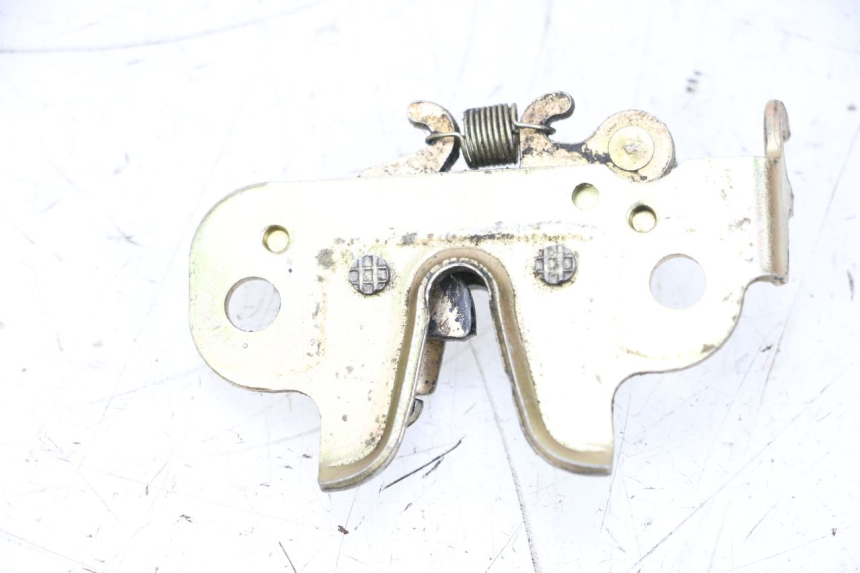 photo de SERRATURA SELLA PEUGEOT KISBEE 2T 50 (2010 - 2017) - Zoom sullo stato d'uso