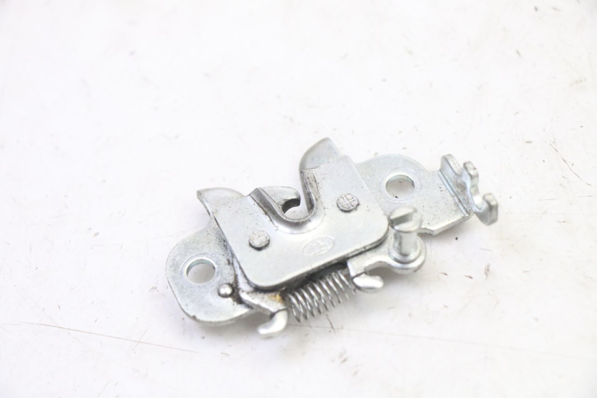 photo de SERRATURA SELLA PEUGEOT KISBEE 4T 50 (2018 - 2022) - Dettaglio del componente