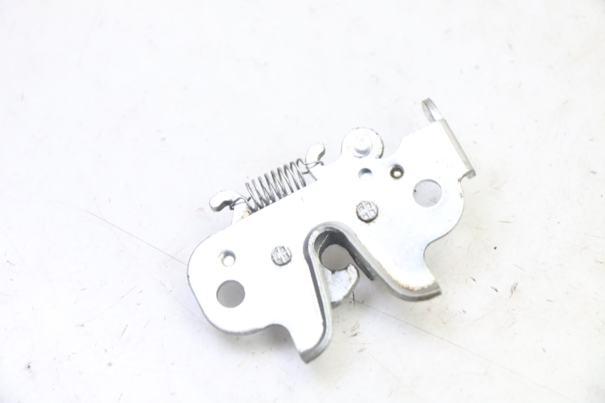 photo de SERRATURA SELLA PEUGEOT KISBEE 4T 50 (2018 - 2022) - Zoom sullo stato d'uso