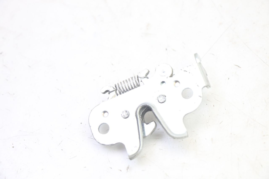 photo de SERRATURA SELLA PEUGEOT KISBEE 4T 50 (2018 - 2022) - Zoom sullo stato d'uso