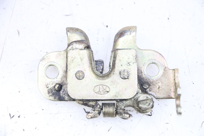 photo de SERRATURA SELLA PEUGEOT KISBEE 4T 50 (2010 - 2017) - Zoom sullo stato d'uso