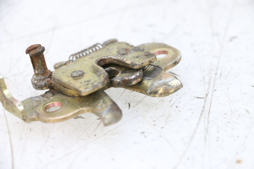 photo de SERRATURA SELLA PEUGEOT KISBEE 4T 50 (2010 - 2017) - Altra angolazione