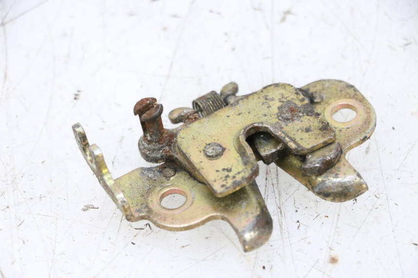 photo de SERRATURA SELLA PEUGEOT KISBEE 4T 50 (2010 - 2017) - Primo piano tecnico