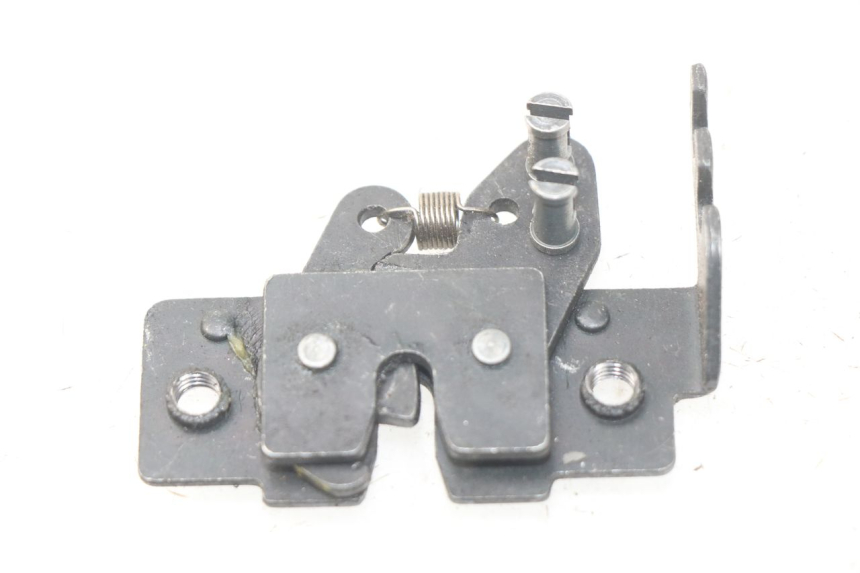 photo de Serratura sella PIAGGIO MP3 HPE 500 (2019 - 2022) - Zoom sullo stato d'uso