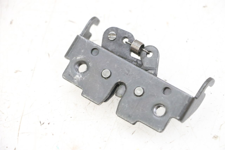 photo de SERRATURA SELLA PIAGGIO MP3 HPE 300 (2019 - 2026) - Zoom sullo stato d'uso