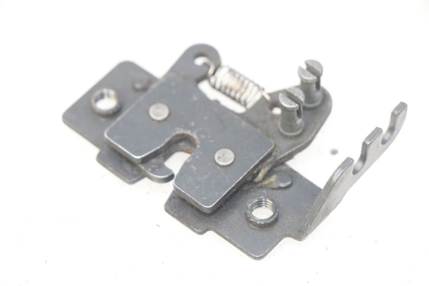 photo de SERRATURA SELLA PIAGGIO MP3 LT 300 (2010 - 2016) - Dettaglio del componente