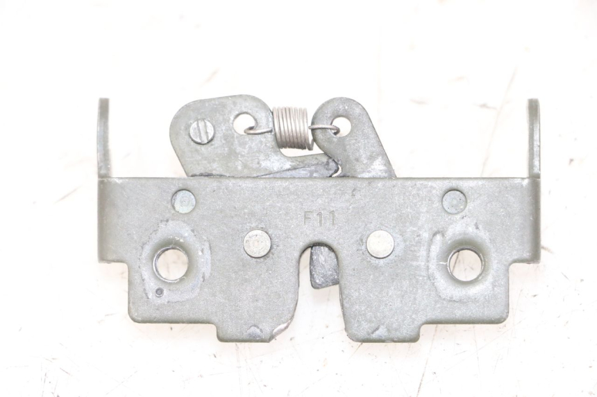 photo de SERRATURA SELLA PIAGGIO MP3 LT 300 (2010 - 2016) - Altra angolazione