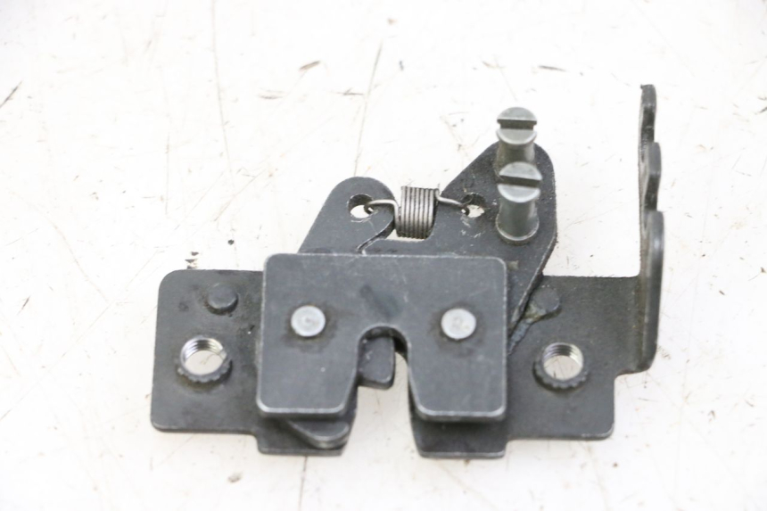 photo de SERRATURA SELLA PIAGGIO MP3 500 (2014 - 2017) - Altra angolazione