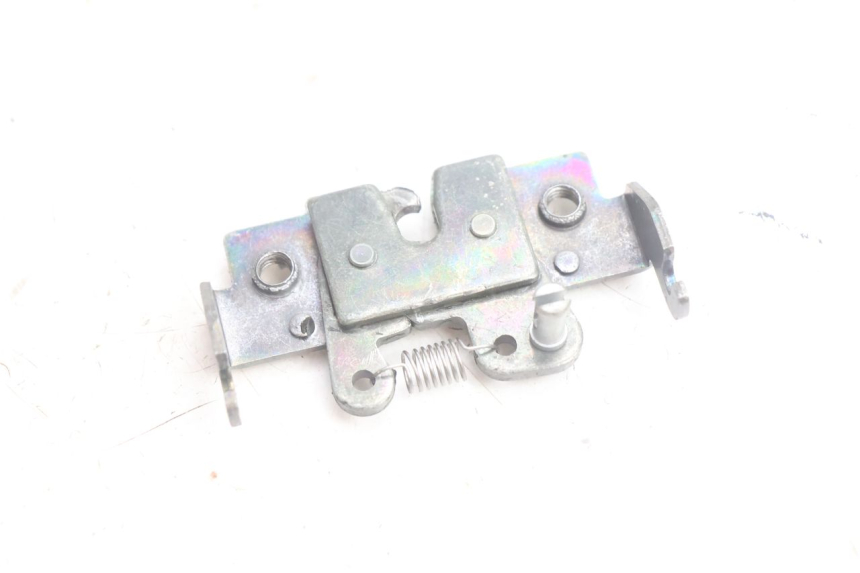 photo de SERRATURA SELLA YAMAHA NEO'S NEOS 2T 50 (1998 - 2007) - Dettaglio del componente