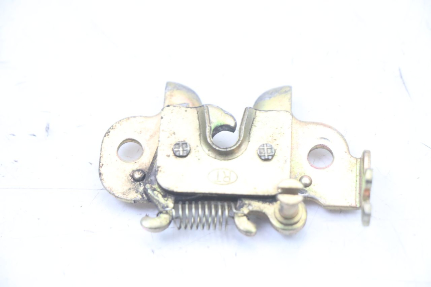 photo de SERRATURA SELLA PEUGEOT KISBEE 4T 50 (2018 - 2022) - Dettaglio del componente