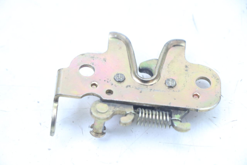 photo de SERRATURA SELLA PEUGEOT KISBEE 4T 50 (2018 - 2022) - Altra angolazione