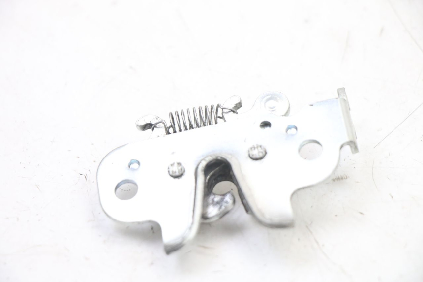 photo de SERRATURA SELLA PEUGEOT KISBEE 4T 50 (2018 - 2022) - Zoom sullo stato d'uso