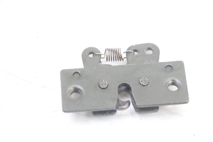 photo de SERRATURA SELLA PEUGEOT TREKKER TKR 50 (2005 - 2014) - Zoom sullo stato d'uso