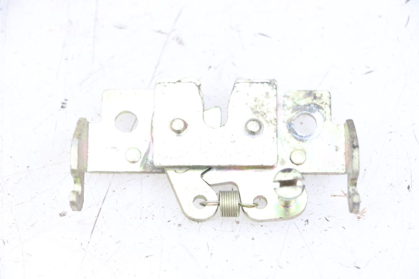 photo de SERRATURA SELLA PEUGEOT VIVACITY 125 (2010 - 2017) - Zoom sullo stato d'uso