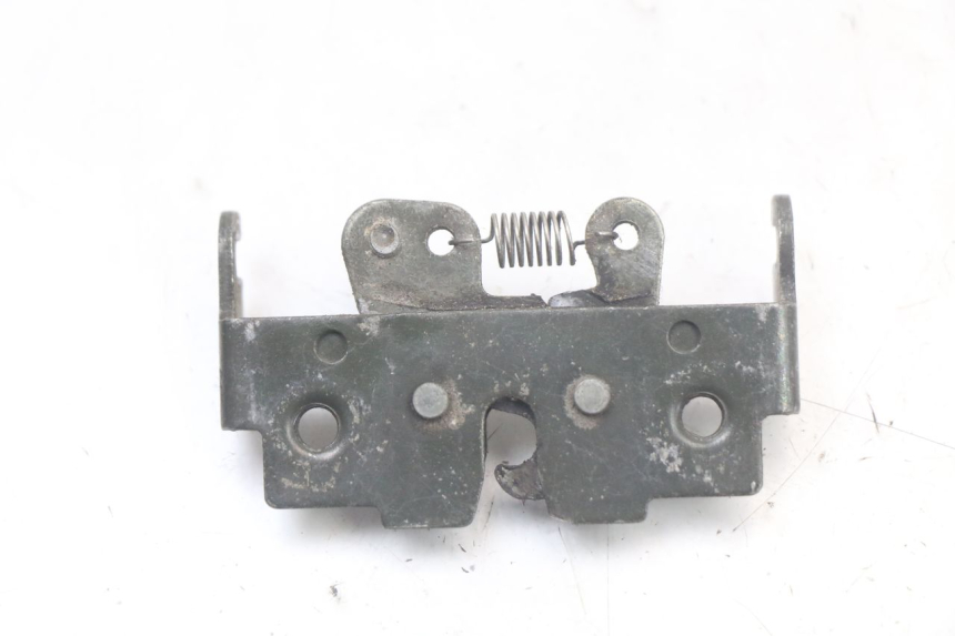 photo de Serratura sella PIAGGIO BEVERLY 125 (1998 - 2005) - Zoom sullo stato d'uso